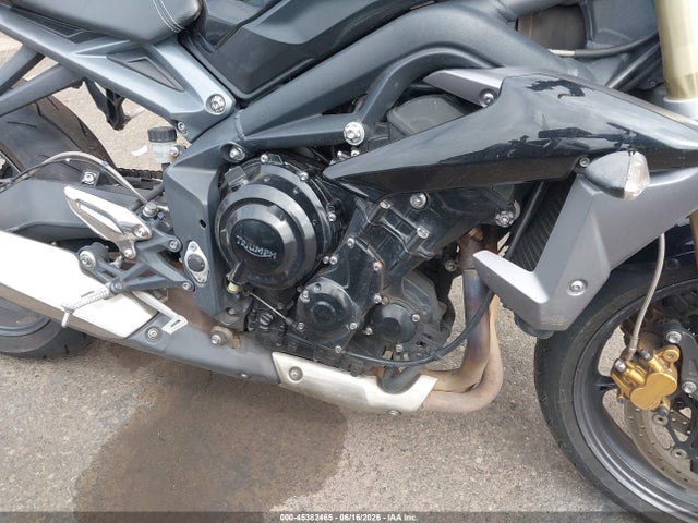 45382465 :رقم المزاد ، SMTL02NE3DT572358 vin ، 2013 Triumph Motorcycle Street Triple مزاد بيع