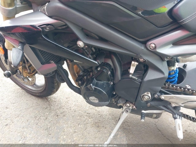 45382465 :رقم المزاد ، SMTL02NE3DT572358 vin ، 2013 Triumph Motorcycle Street Triple مزاد بيع