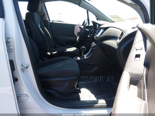 2017 Chevrolet Trax Ls მანქანა იყიდება აუქციონზე, vin: KL7CJKSB6HB212046, აუქციონის ნომერი: 45382470