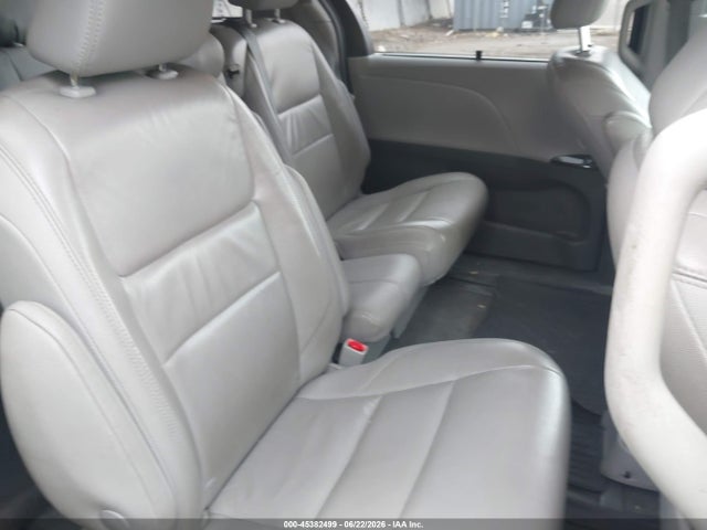 Продажа на аукционе авто 2018 Toyota Sienna Xle 8 Passenger, vin: 5TDYZ3DC9JS960141, номер лота: 45382499