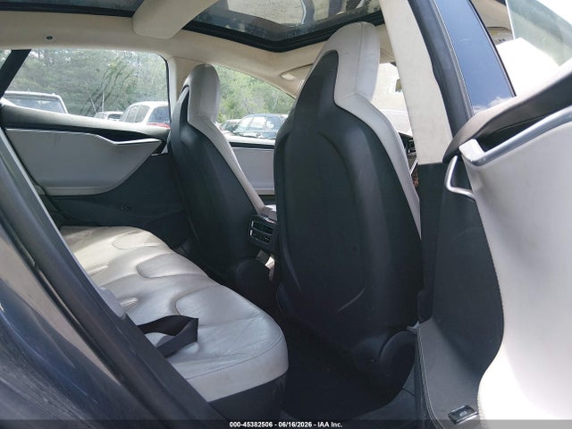 45382506 :رقم المزاد ، 5YJSA1S29FF096800 vin ، 2015 Tesla Model S 70d/85d/p85d مزاد بيع