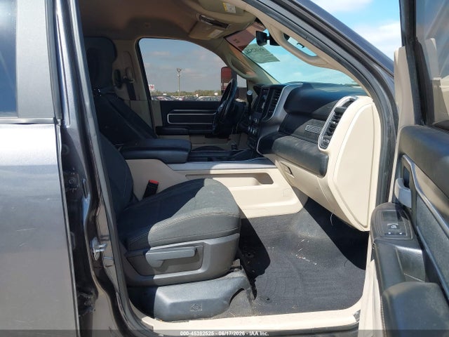 RAM 3500 Big Horn 2019 3C63RRLL8KG624096 Image 5