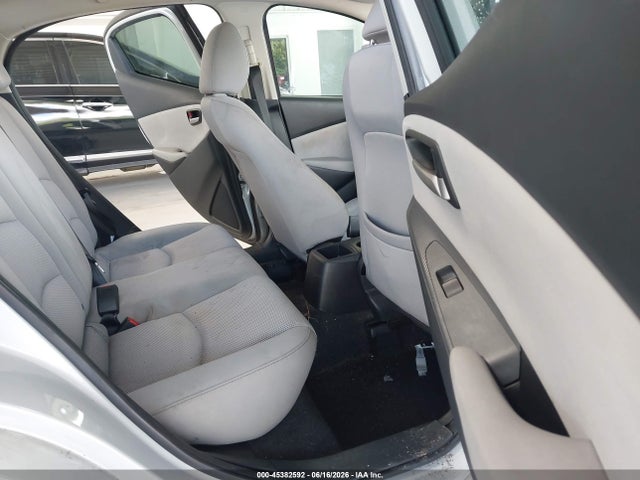 Продаж на аукціоні авто 2019 Toyota Yaris Le, vin: 3MYDLBYV0KY507995, номер лоту: 45382592