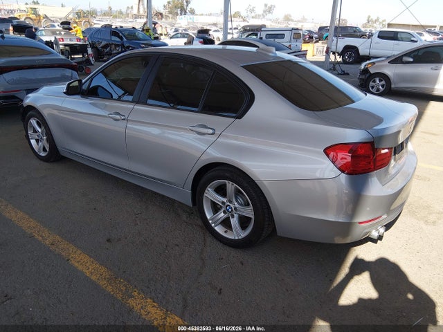 BMW 328I 2015 WBA3A5C56FF609644 Image 3