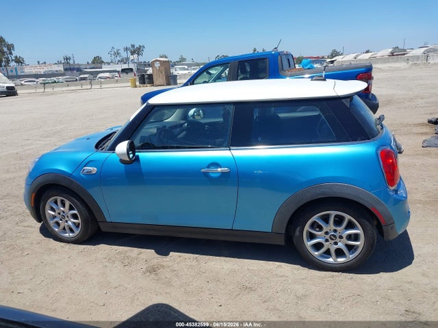 45382599 :رقم المزاد ، WMWXP7C56J2A46917 vin ، 2018 Mini Hardtop Cooper S مزاد بيع