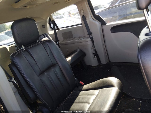 2C4RC1BG9ER124683 Chrysler Town &amp; Country Touring