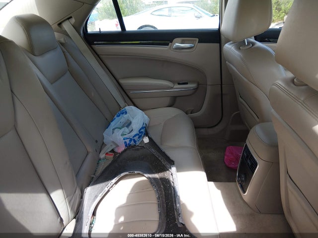 Chrysler 300 2014 2C3CCAAG1EH378972 Image 8