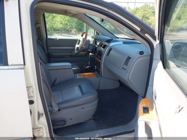 45382639 :رقم المزاد ، 1A8HW58207F523555 vin ، 2007 Chrysler Aspen Limited مزاد بيع