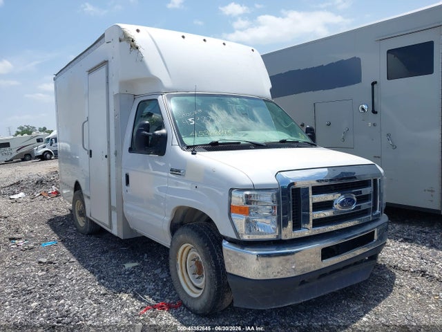 Продажа на аукционе авто 2022 Ford E-350 Cutaway, vin: 1FDWE3FN6NDC34137, номер лота: 45382645