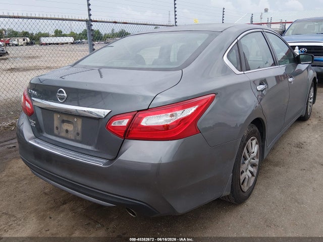 Nissan Altima 2.5 S 2017 1N4AL3APXHC274704 Image 4