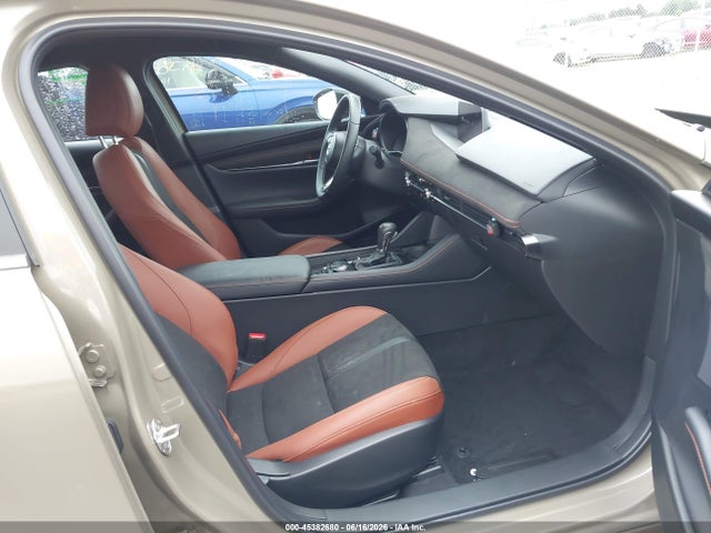 Продаж на аукціоні авто 2024 Mazda Mazda3 2.5 Carbon Turbo, vin: JM1BPBYY2R1700457, номер лоту: 45382680