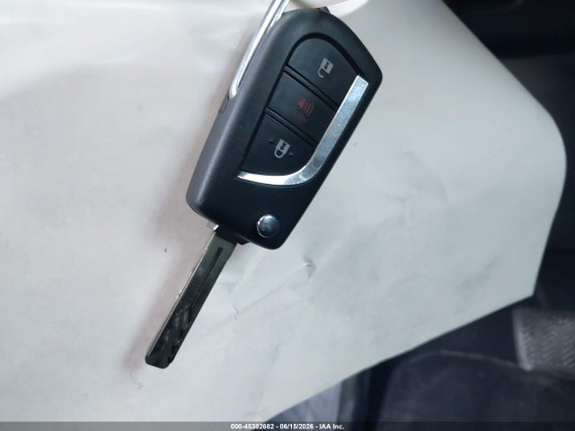 JTNKHMBX5M1117409 Toyota C-HR LE