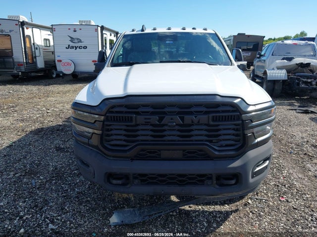 45382693 :رقم المزاد ، 3C63RRGL8SG520394 vin ، 2025 Ram 3500 Tradesman  4x4 8' Box مزاد بيع