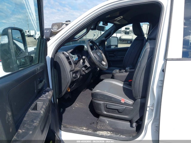 45382693 :رقم المزاد ، 3C63RRGL8SG520394 vin ، 2025 Ram 3500 Tradesman  4x4 8' Box مزاد بيع