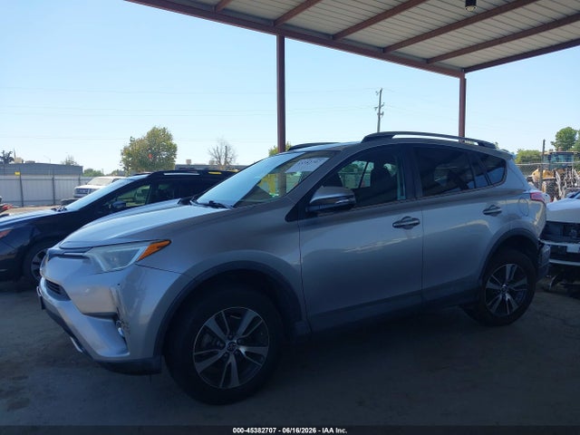 Toyota Rav4 Xle 2018 2T3WFREV0JW439052 Image 14