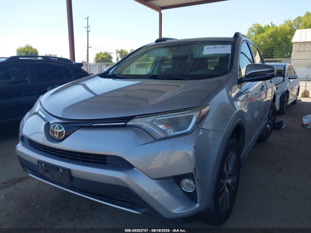 Toyota Rav4 Xle 2018 2T3WFREV0JW439052 Image 2
