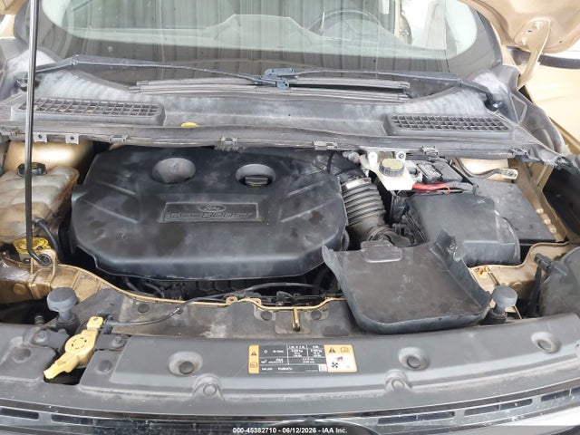 45382710 :رقم المزاد ، 1FMCU0J95FUA26928 vin ، 2015 Ford Escape Titanium مزاد بيع