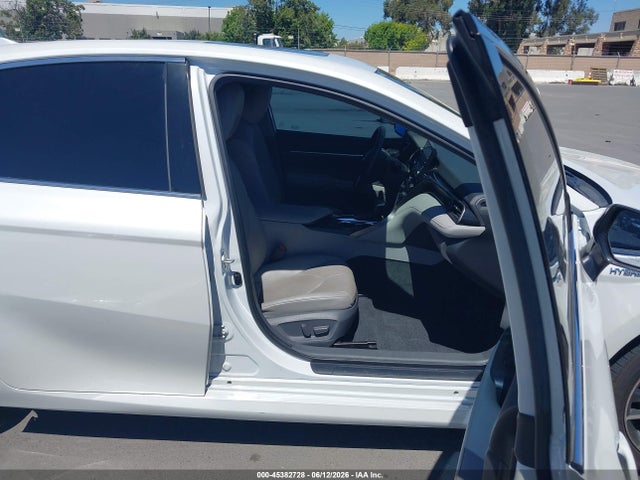 4T1F31AK5MU561151 Toyota Camry Xle Hybrid