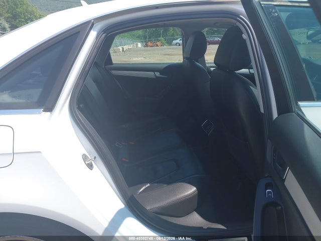 Aukcja sprzedaży 2015 Audi A4 2.0t Premium, vin: WAUFFAFL7FN011652, numer aukcji: 45382748