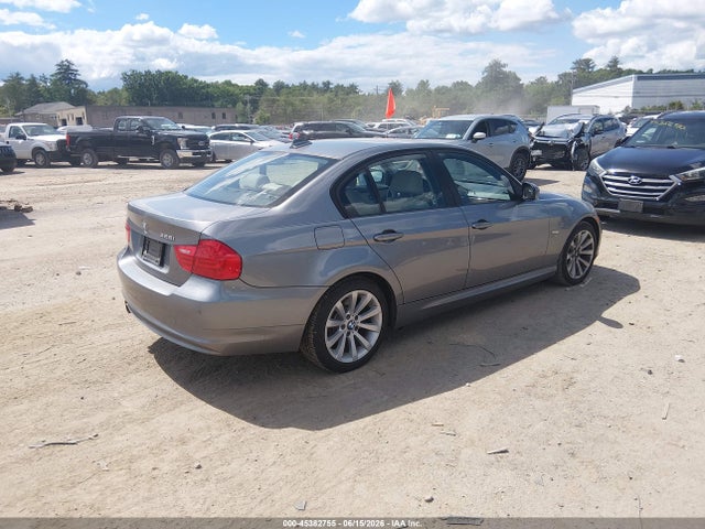 45382755 :رقم المزاد ، WBAPK5G5XBNN80500 vin ، 2011 Bmw 328i Xdrive مزاد بيع