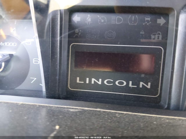 5LMJJ2J5XEEL04866 Lincoln Navigator