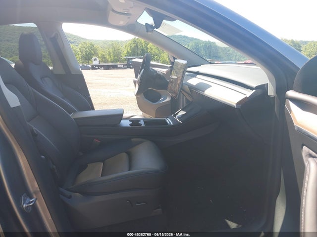 7SAYGDEE1SF293649 Tesla Model Y Long Range Dual Motor All-wheel Drive