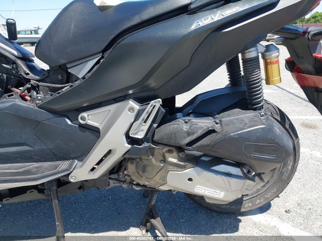 45382767 :رقم المزاد ، MLHKF3857M5001094 vin ، 2021 Honda Adv150 A مزاد بيع