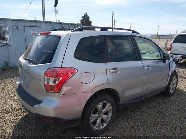 Subaru Forester 2.5i Premium 2014 JF2SJAEC4EH481721 Image 4