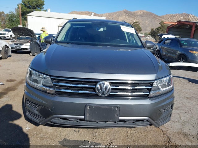 3VV3B7AXXJM174783 Volkswagen Tiguan 2.0t Se/2.0t Sel