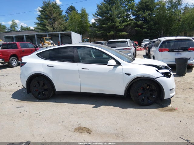 Aukcja sprzedaży 2024 Tesla Model Y Long Range Dual Motor All-wheel Drive, vin: 7SAYGDEE2RA228414, numer aukcji: 45382892