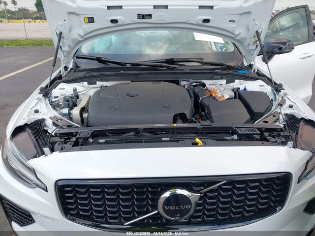 Продажа на аукционе авто 2024 Volvo S60 Recharge Plug-in Hybrid T8 Plus Dark Theme, vin: 7JRH60FL4RG298206, номер лота: 45382920