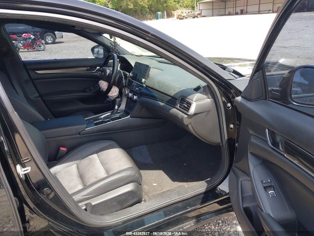 1HGCV1F34KA158779 Honda Accord Sport