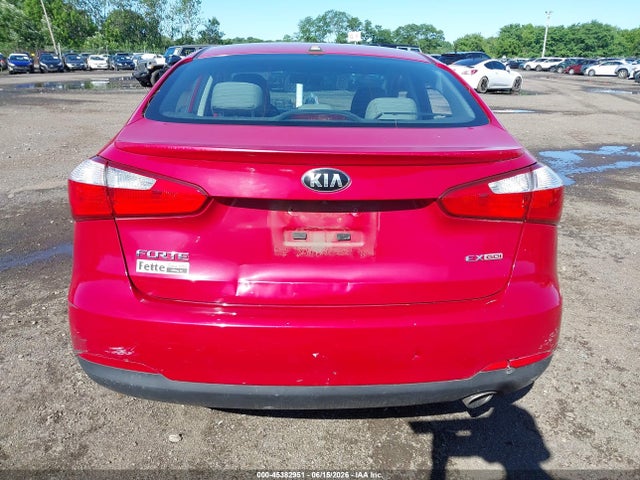 Продажа на аукционе авто 2015 Kia Forte Ex, vin: KNAFX4A88F5315333, номер лота: 45382951