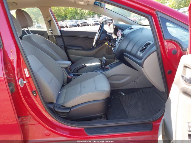 Продажа на аукционе авто 2015 Kia Forte Ex, vin: KNAFX4A88F5315333, номер лота: 45382951