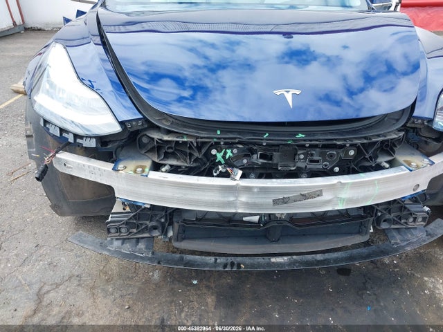 Tesla Model 3 Long Range/performance 2019 5YJ3E1EB6KF391030 Image 22