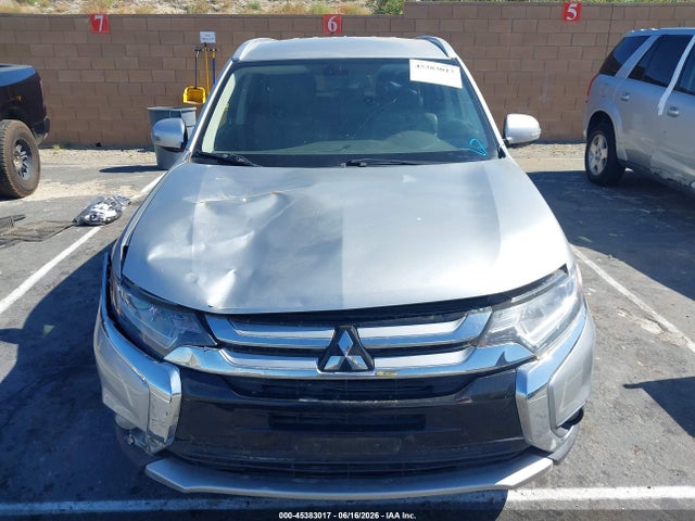 Mitsubishi Outlander Sel 2018 JA4AD3A35JZ056218 Image 11