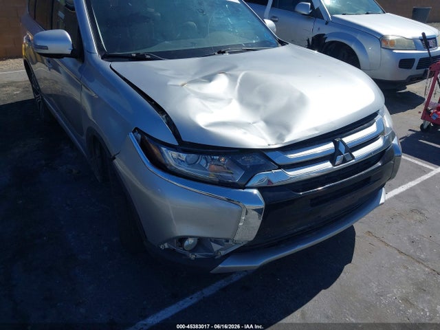 Mitsubishi Outlander Sel 2018 JA4AD3A35JZ056218 Image 16