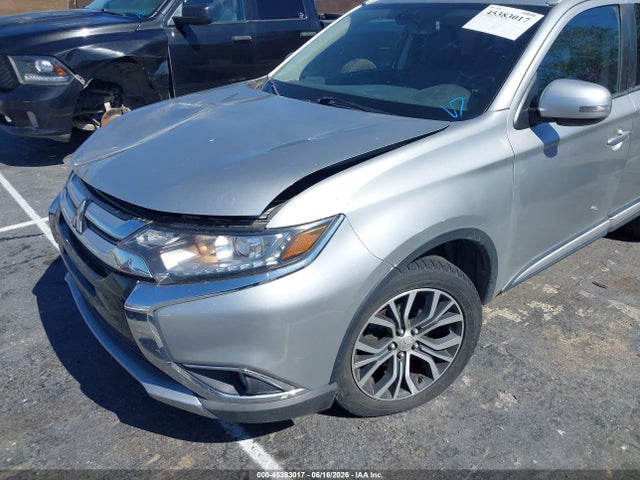 Mitsubishi Outlander Sel 2018 JA4AD3A35JZ056218 Image 17