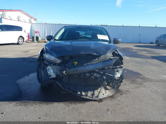 Ford FOCUS SE 2018 1FADP3K22JL315269 Image 13