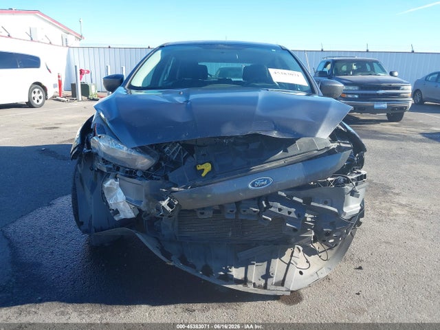 Ford FOCUS SE 2018 1FADP3K22JL315269 Image 6
