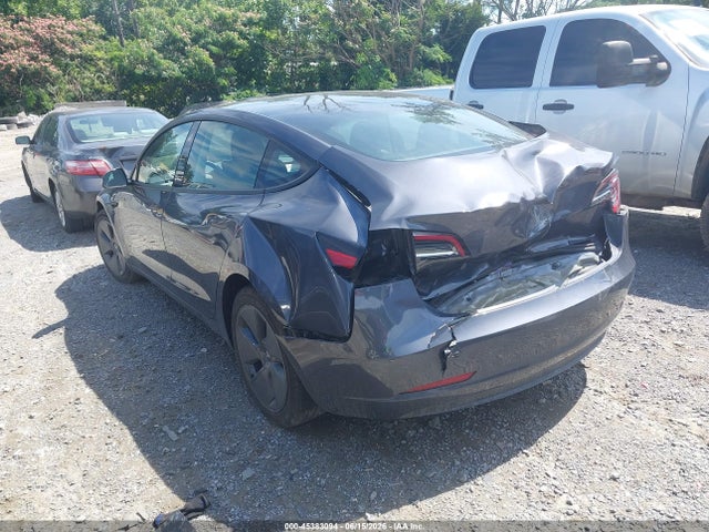 Tesla Model 3 Rear-wheel Drive 2023 5YJ3E1EAXPF699736 Image 3