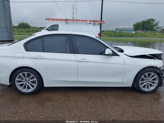 2018 Bmw 320i მანქანა იყიდება აუქციონზე, vin: WBA8A9C54JAH14494, აუქციონის ნომერი: 45383117