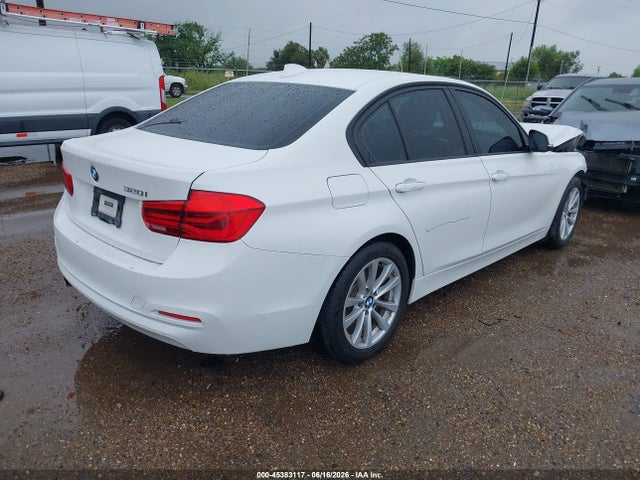 2018 Bmw 320i მანქანა იყიდება აუქციონზე, vin: WBA8A9C54JAH14494, აუქციონის ნომერი: 45383117