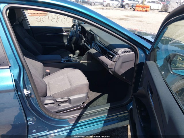 Toyota CAMRY LE 2025 4T1DAACK3SU539124 Image 5