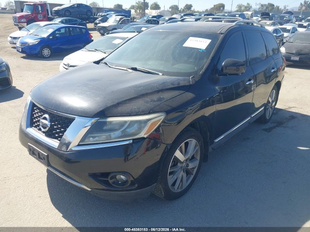 Nissan Pathfinder Platinum 2015 5N1AR2MN0FC630020 Image 2