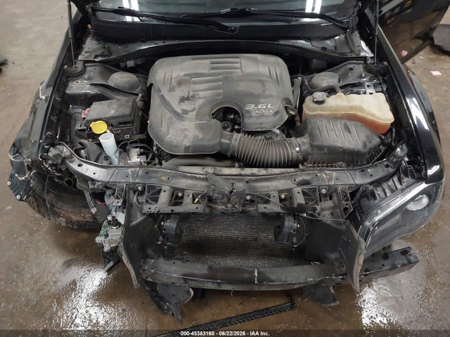 2020 Chrysler 300 Touring L Awd მანქანა იყიდება აუქციონზე, vin: 2C3CCARG0LH253415, აუქციონის ნომერი: 45383160
