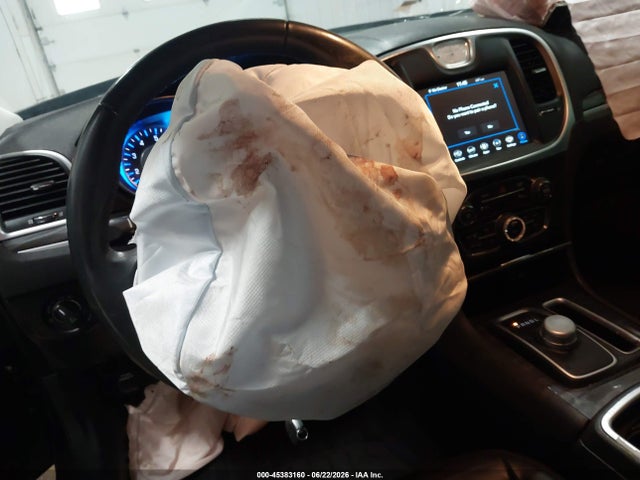 2020 Chrysler 300 Touring L Awd მანქანა იყიდება აუქციონზე, vin: 2C3CCARG0LH253415, აუქციონის ნომერი: 45383160