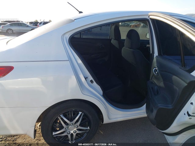 Nissan Versa 1.6 Sv 2015 3N1CN7AP4FL877527 Image 8