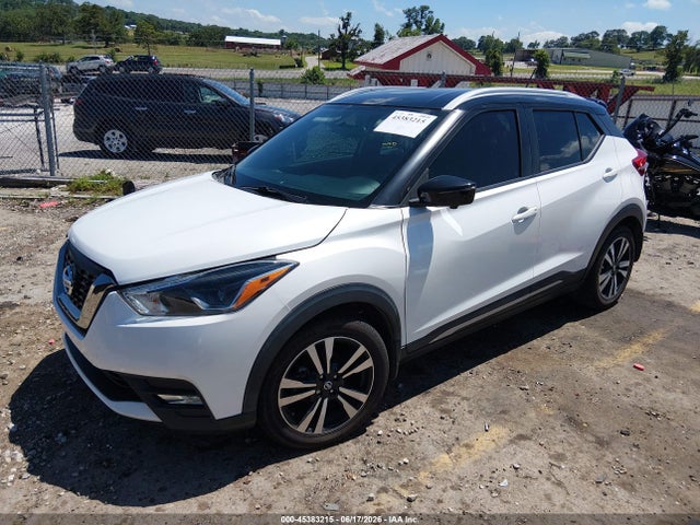 Nissan KICKS SR 2018 3N1CP5CUXJL543108 Image 2