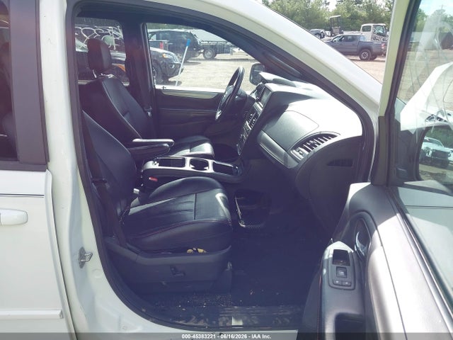 45383221 :رقم المزاد ، 2C4RDGEG8GR248877 vin ، 2016 Dodge Grand Caravan R/t مزاد بيع
